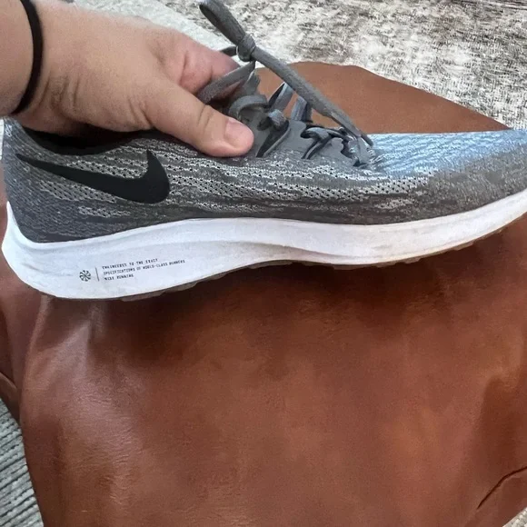 Nike Air Zoom Pegasus 36 in Gunsmoke - Picture 6 of 8